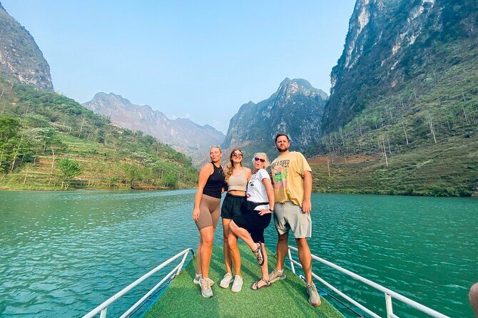 Hoang Kim Ha Giang Tours: A Journey Through Culture - Day 1: First Impressions and Local Flavors