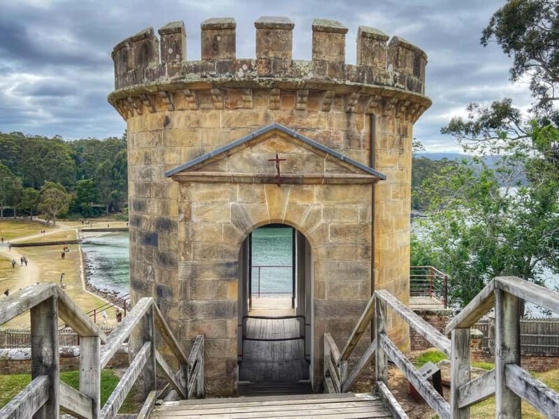 Hobart: Port Arthur & Tasman Park Full-Day Trip with Cruise - Sweet Tooth and Saturday Special: Chocolate & Market