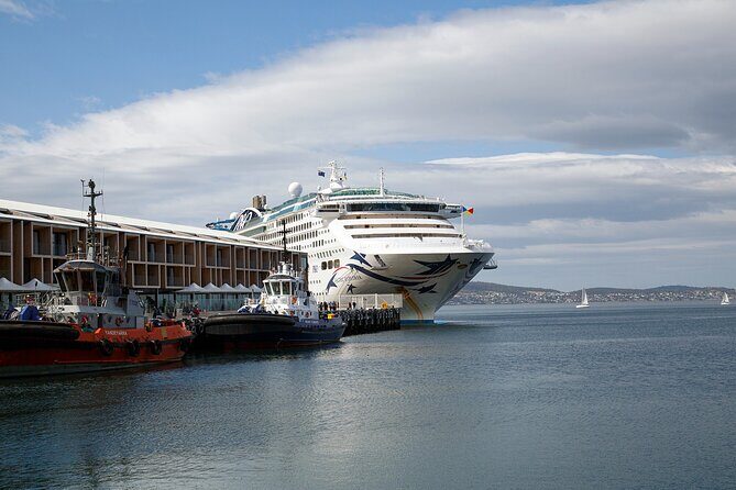 Hobart Shore Excursion: Hobart Attractions Bus - An In-Depth Look at the Hobart Attractions Bus Tour