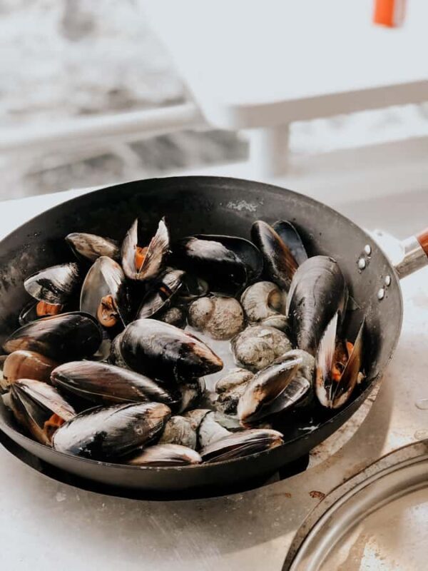 Hobart: Ultimate Seafood Cruise on a Spacious Catamaran - An Authentic Taste of Tasmania’s Seafood Heritage