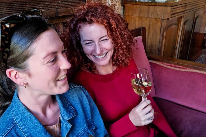 Hobart's Liquid History Pub Tour - Exploring Hobart Through a Different Lens