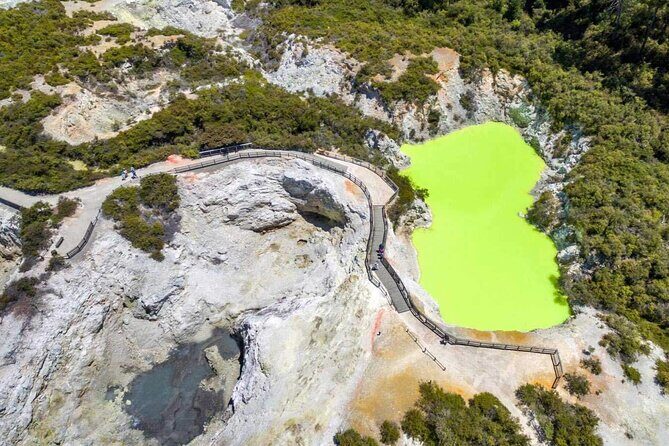 Hobbiton and Wai-O-Tapu Full Day Small Group Tour - Unpacking the Itinerary: What to Expect