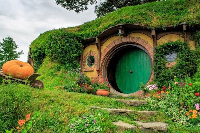 Hobbiton Movie Set Guided Tour small group from Auckland - Who Will Love This Tour?