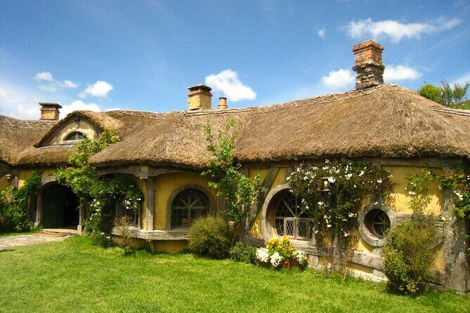 Hobbiton Movie Set Small Tour from Auckland - FAQ