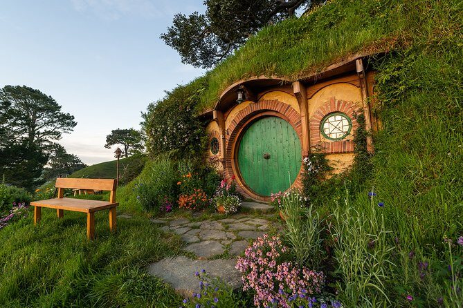 Hobbiton Movie Set& Te Puia Experience Private Tour From Auckland - Introduction