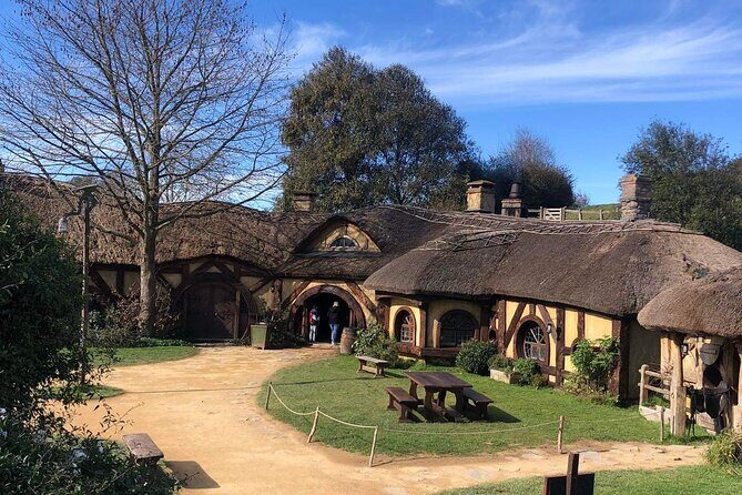 Hobbiton movie set tour and a lot more beautiful NZ sights - Price and Value