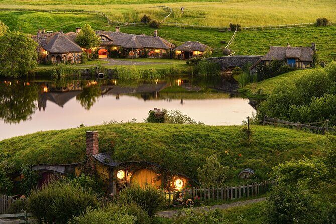 Hobbiton Movie Set Tour from Auckland  Private Ultra-Luxury - Key Points
