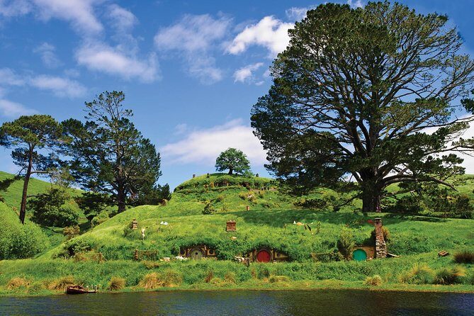 Hobbiton Movie Set Tour with lunch from Auckland - The Sum Up