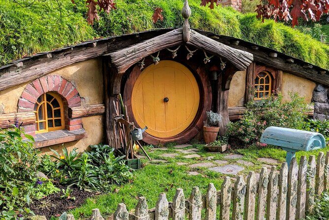 Hobbiton Movie Tour at Waikato and Matamata - An Overview of the Tour Experience
