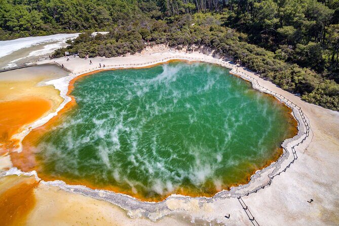 Hobbiton & Rotorua including Wai-O-Tapu - Small Group Tour from Auckland - Introduction