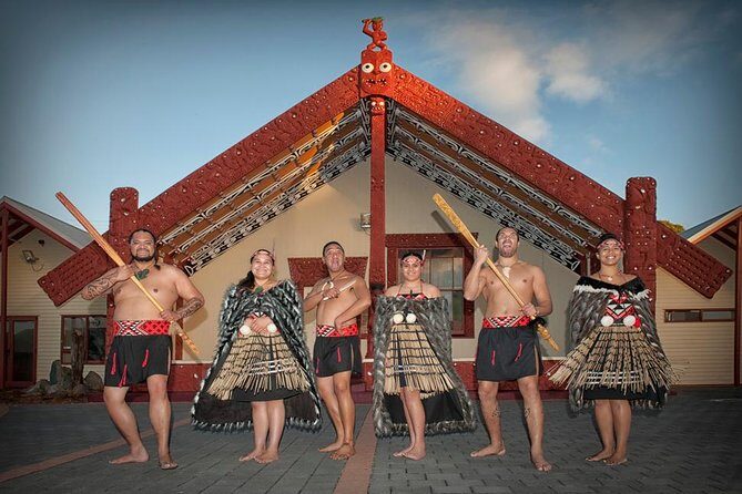 Hobbiton & Rotorua Living Mori Village Private Tour Ex-Auckland - An Introduction to the Experience