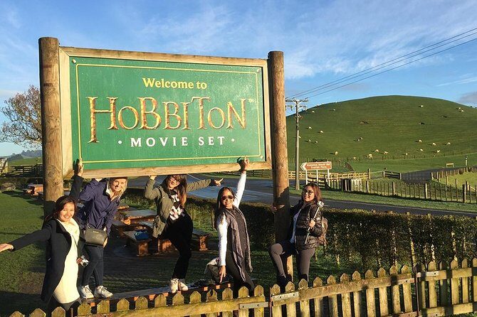 Hobbiton & Rotorua Small Group Day Tour inc Te Puia from Auckland - What to Expect on the Tour