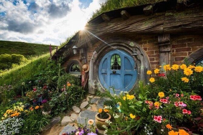 Hobbiton & Rotorua Small Group Tour from Auckland - Who Should Consider This Tour?