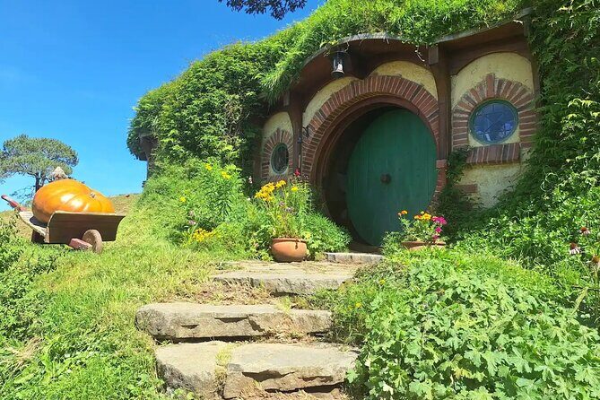 Hobbiton Small group Tour from Tauranga Port - Introduction: A Taste of Middle-earth and Natural Beauty