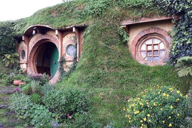 Hobbiton Transport & Tauranga Highlights Excursion from Tauranga - The Itinerary Breakdown