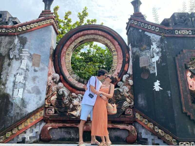 Hoi An Ancient Town - Walking Tour with Local Guide - A Walk Through Hoi An: What You Can Expect