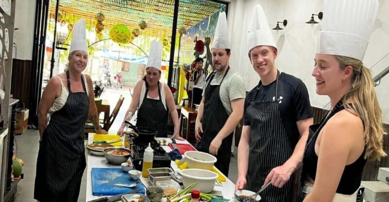 Hoi An Authentic Cooking Class with Pro Chef in Small group - Key Points