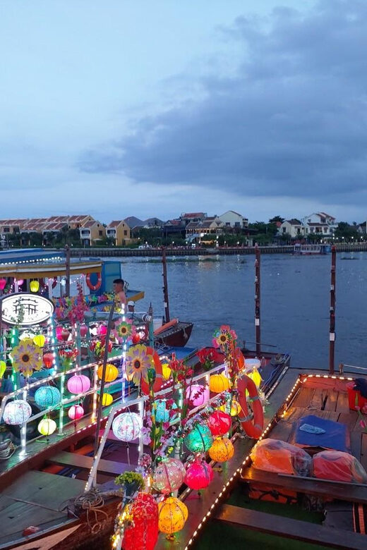 Hoi An Boat Lantern With Release Flower Hoai River At Night - An Honest Look at the Hoi An Lantern Release Experience