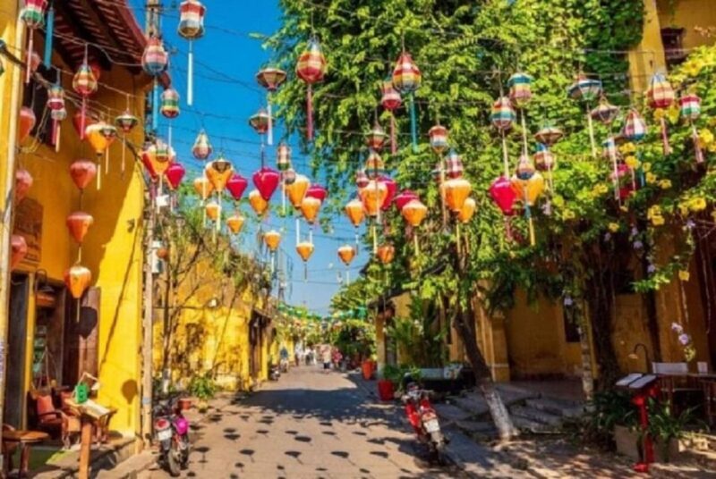 Hoi An City TourBoat RideRelease Flower Lantern on river - Practical Tips for Making the Most of Your Tour