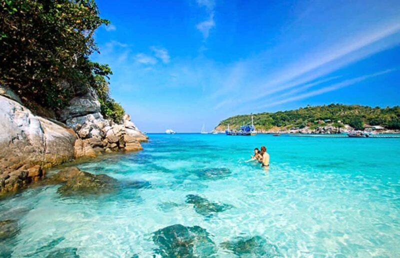 Hoi An/Da Nang: Cham Islands Snorkeling by Speedboat w Lunch - Key Points