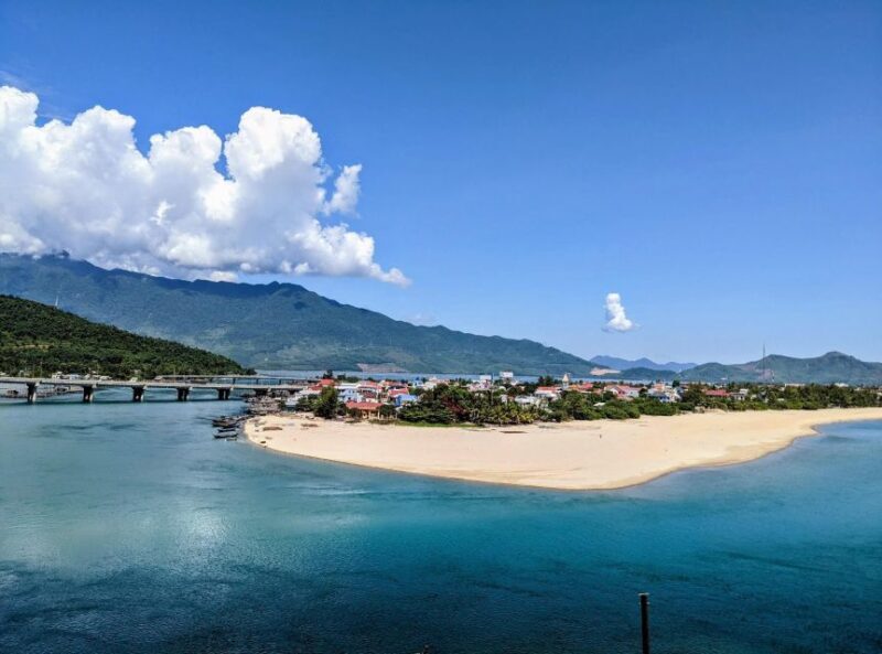 Hoi An / Da Nang : Hai Van Pass & Hue City Sites Deluxe Tour - The Imperial City: Hue’s Crown Jewel