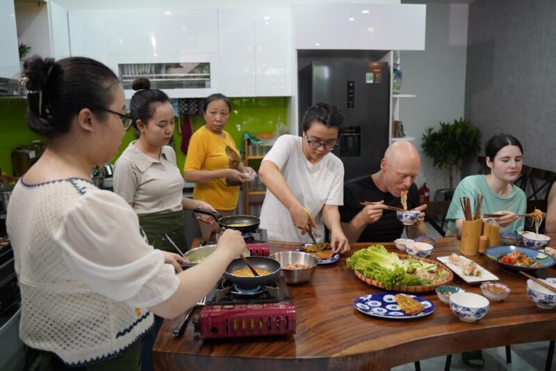 Hoi An/Da Nang: Vietnamese Cooking Class with Transportation - Key Points