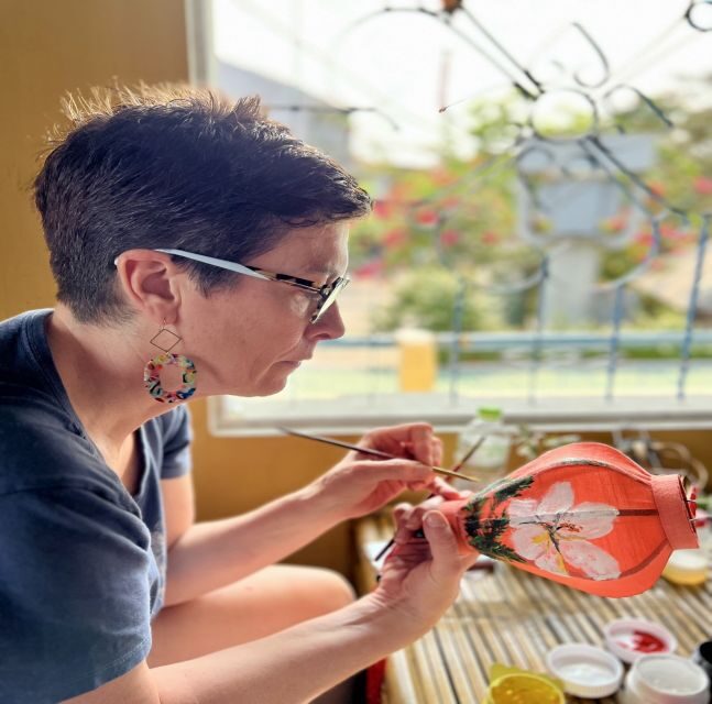 Hoi An: Foldable Lantern Making Class with Acrylic Painting - The Experience Itself: Step-by-Step Breakdown