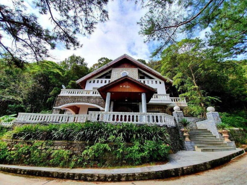 Hoi An: Full-day Bach Ma National Park Trek & Beach Retreat - Exploring Bach Ma National Park: Nature and Nostalgia