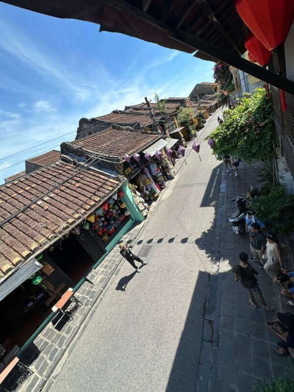 Hoi An: Guided Walking Tour with Local Food - Authenticity and Reviews