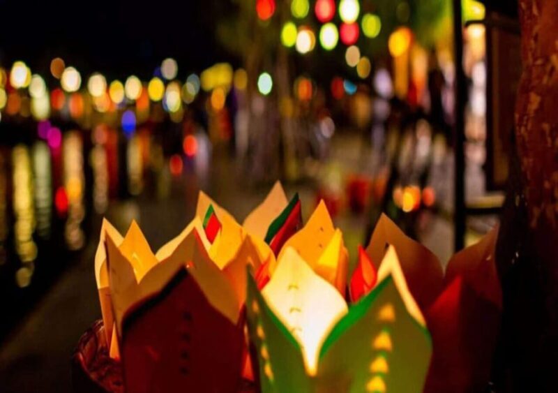 Hoi An: Hoai River Night Boat Trip and Floating Lantern - The Post-Boat Experience: Night Market Delights