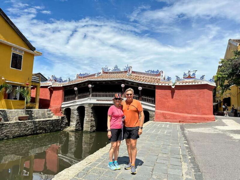 Hoi An: Lantern-Lit Streets, enjoy local food, and Boat Ride - The Lantern Streets and Night Atmosphere