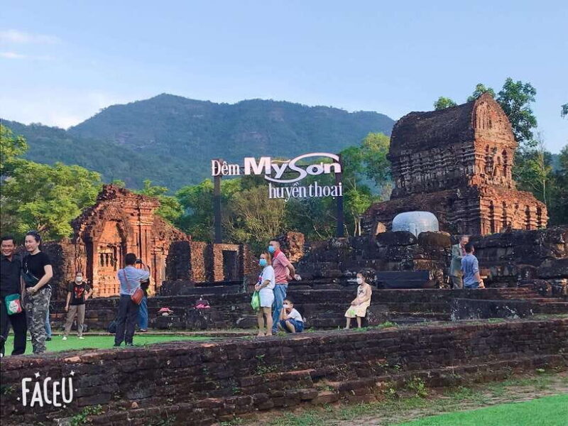 Hoi An: My Son Ruins; Bus-Boat-Cultural Show-Lunch-Guide - What We Loved and What to Keep in Mind