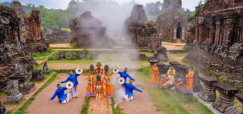 Hoi An: My Son Sanctuary Morning or Sunset Tour - Exploring the My Son Sanctuary