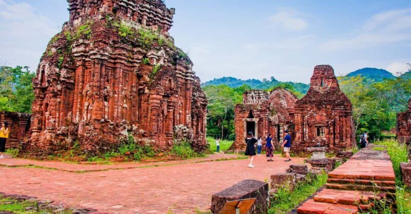 Hoi An : My Son Sanctuary Tour with Vietnamese Lunch - An In-Depth Look at the Tour Experience