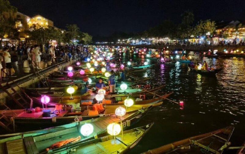 Hoi An : Night Boat Trip and Floating Lantern on Hoai River - Practical Details and Booking Tips