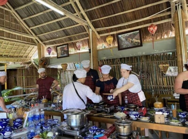 Hoi An: Vegetarian Cooking Class w Local Family and transfer - FAQ