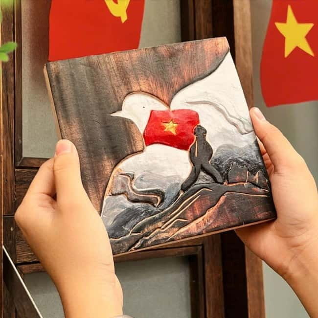 Hoi An: Woodblock Carving Workshop with Local Artist - Experience Provider and Other Similar Tours