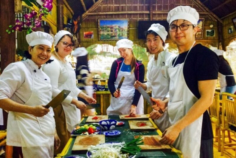 Hoi An:Traditional Cooking Class with Cam Thanh Local Family - Who Should Consider This Tour