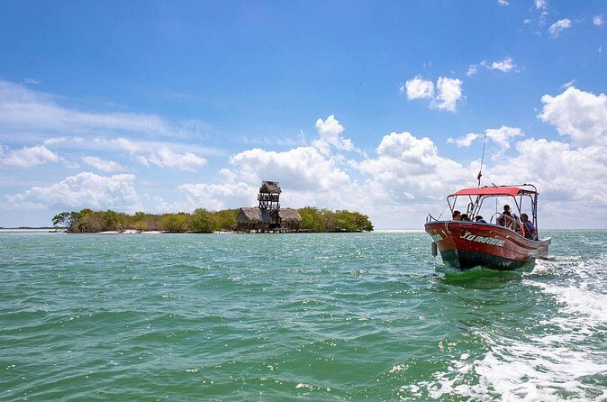 Holbox Island and Pasión Island Tour with Lunch and Pickup - Who Will Appreciate This Tour?