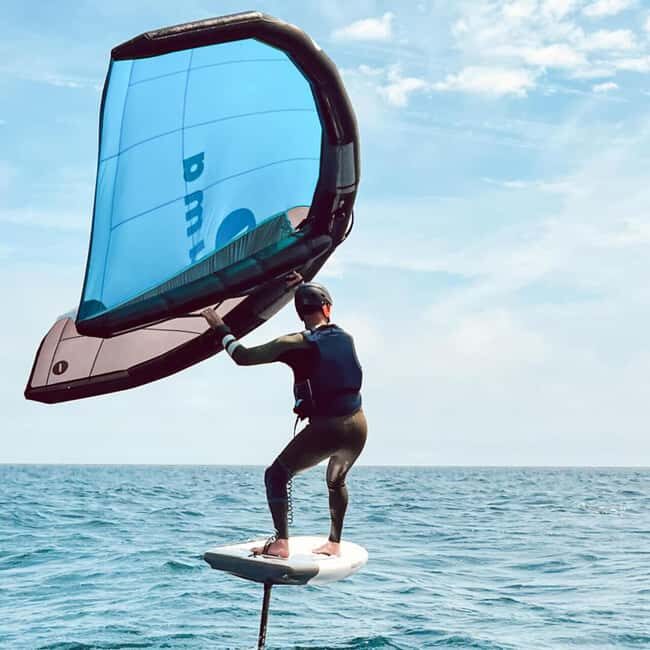 Holbox: Kitesurfing Lessons Discovery Course (2 hours) - Who Should Consider This Experience?