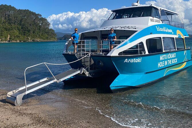 Hole in the Rock Cruise & Island Tour - with two island stopovers - An Introduction to the Experience