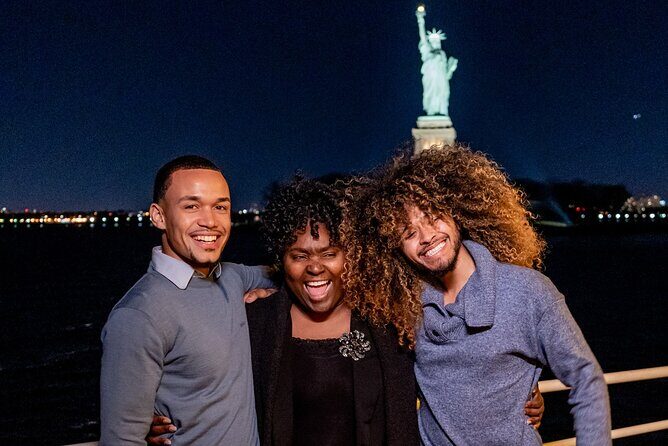 Holiday Dinner Cruise with Cocoa - Is It Worth the Price?