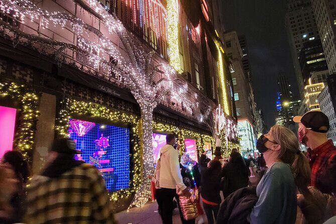 Holiday Lights Extravaganza Walking Tour - Why This Tour Offers Great Value