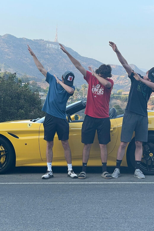 Hollywood: 30 min Hollywood Sign Ferrari Tour - The Experience of Driving or Riding in a Ferrari