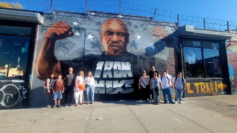 Home visit in Brooklyn & tour of the Bushwick Collective street art - An In-Depth Look at the Tour