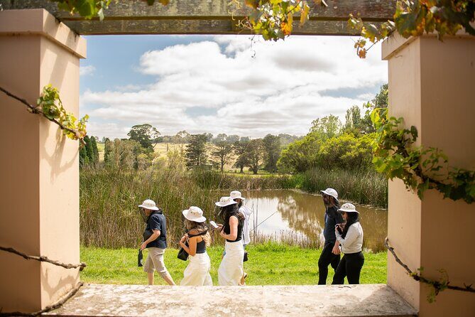 Honey Farm Tour. Morning Tea. Guided Tasting - FAQ