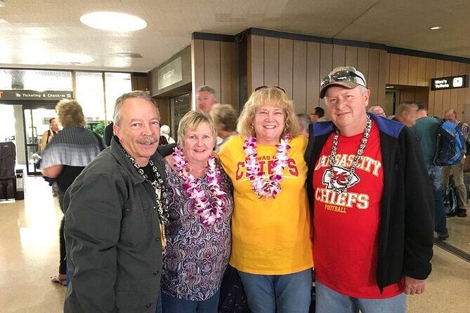 Honeymoon Airport Lei Greeting on Kona Hawai'i - What to Expect from the Experience