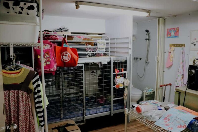 Hong Kong: Dark Side of Hong Kong Caged Homes Walking Tour - Key Points