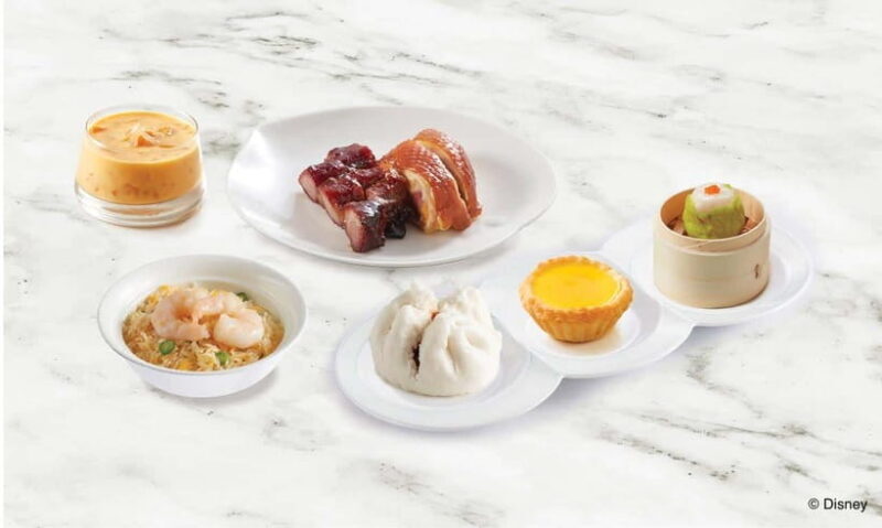 Hong Kong Disneyland: Plaza Inn Dim Sum & Barbecued Set - Discovering the Setting: Victorian Meets Chinese Elegance