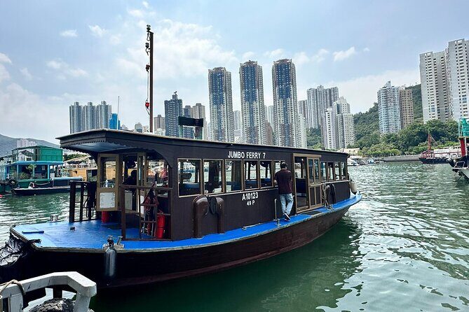 Hong Kong Fishermans Wharf: Aberdeen Fishing Village Boat Tour - A Detailed Look at the Aberdeen Fishing Village Boat Tour
